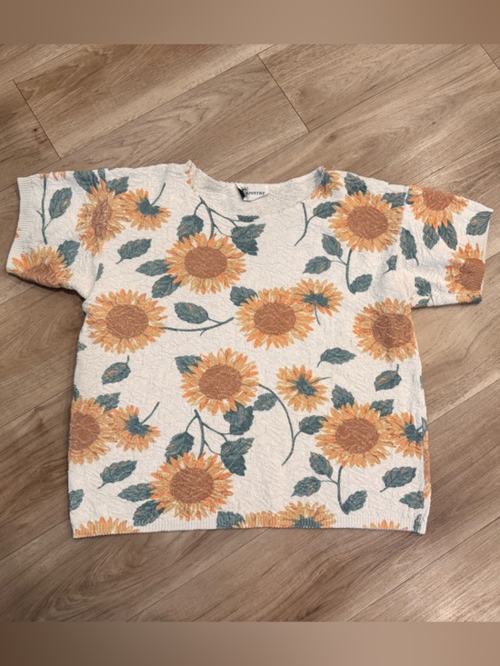Tapestry Tops - Sunflower Knit Short Sleeve Top - White/Yellow